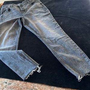 Old Navy Super Skinny High Rise Size 12.